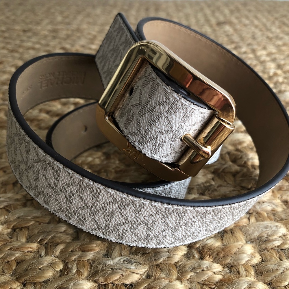 New: Michael Kors Signature Logo Belt with Gold Buckle. Size Medium